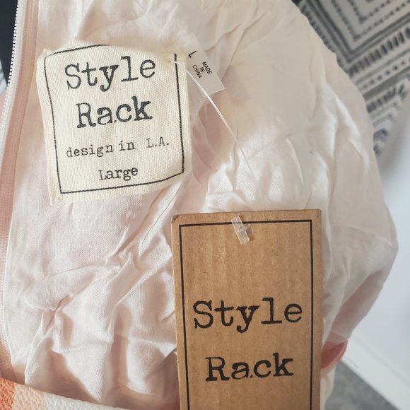 Scalloped bottom double lined shorts - Picture 2 of 4